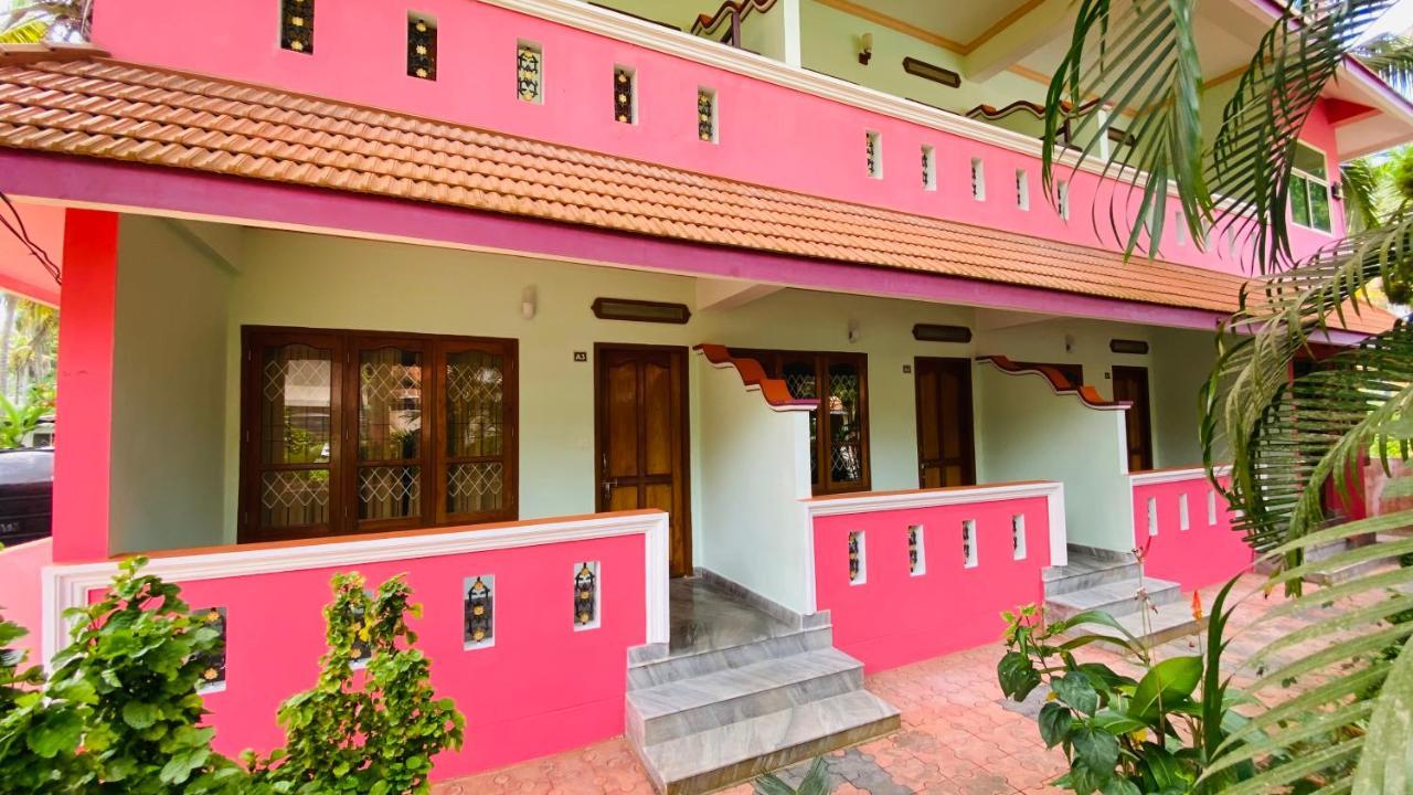 Packbag Comfort Bed & Breakfast Kovalam Ngoại thất bức ảnh