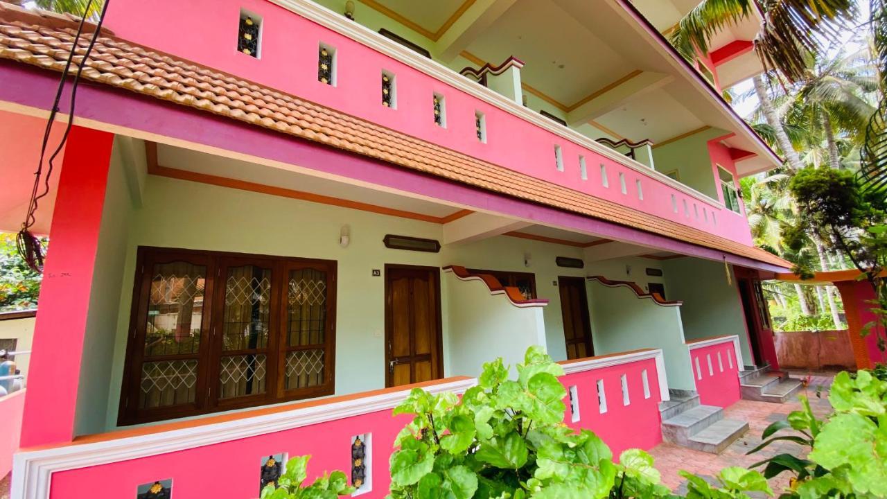 Packbag Comfort Bed & Breakfast Kovalam Ngoại thất bức ảnh