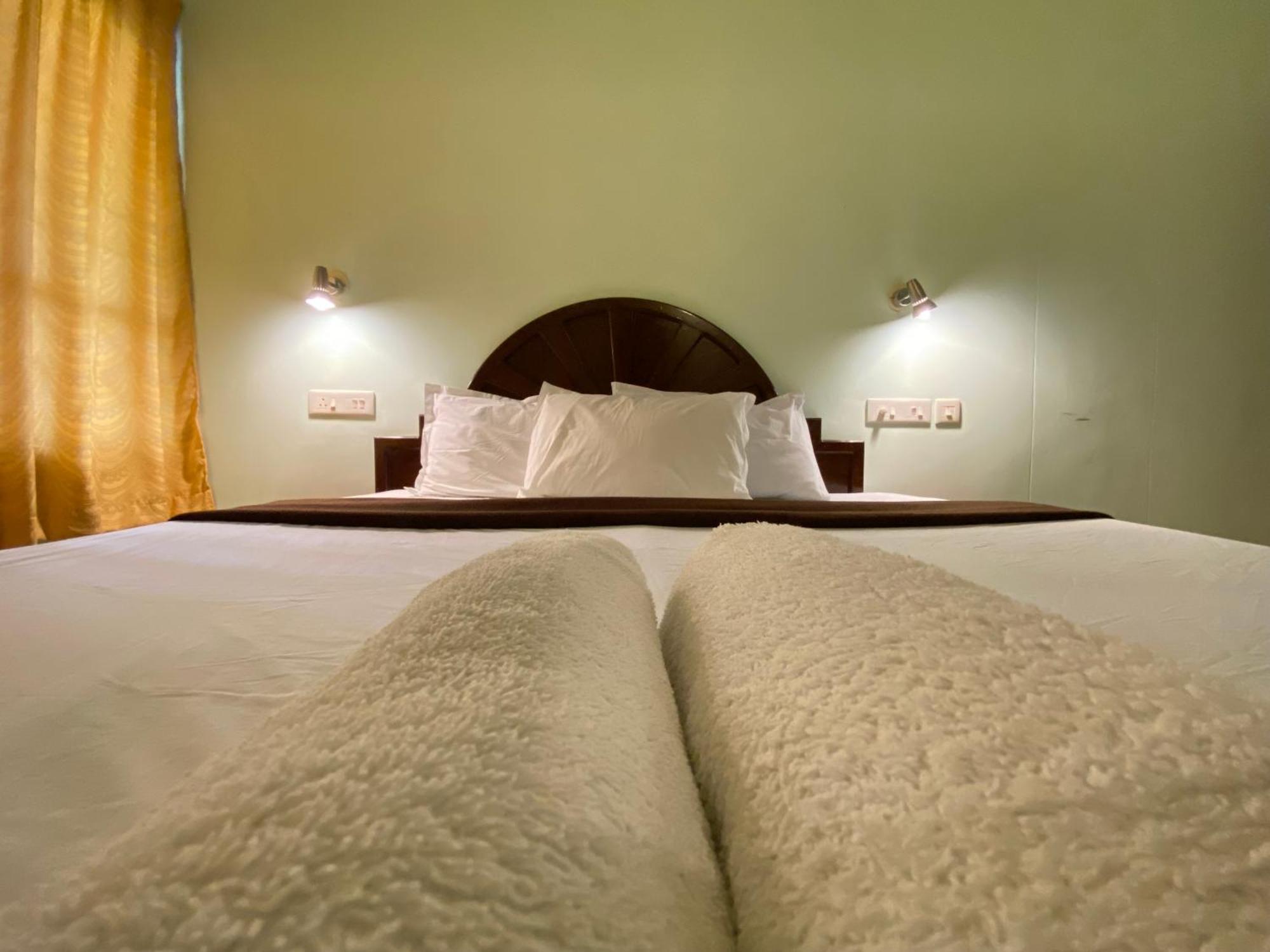 Packbag Comfort Bed & Breakfast Kovalam Ngoại thất bức ảnh